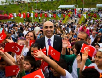 Bakırköy Belediyesinde fener alayı