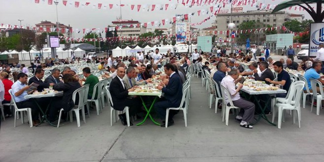 CHP KAHVALTISINDA FİYASKO