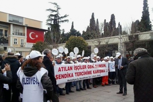 SENDİKA YÖNETİCİLERİ KENDİNİ DÜŞÜNÜYOR
